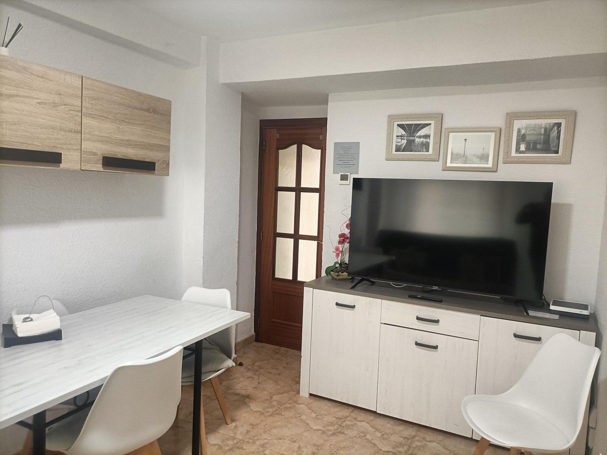 Apartamento Espacioso Frente Al Corte Ingles Con Plaza De Garaje Gratis - Vu75 Саламанка Екстериор снимка